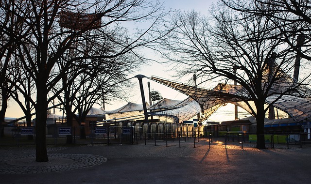 又毫不放松 又毫不放松